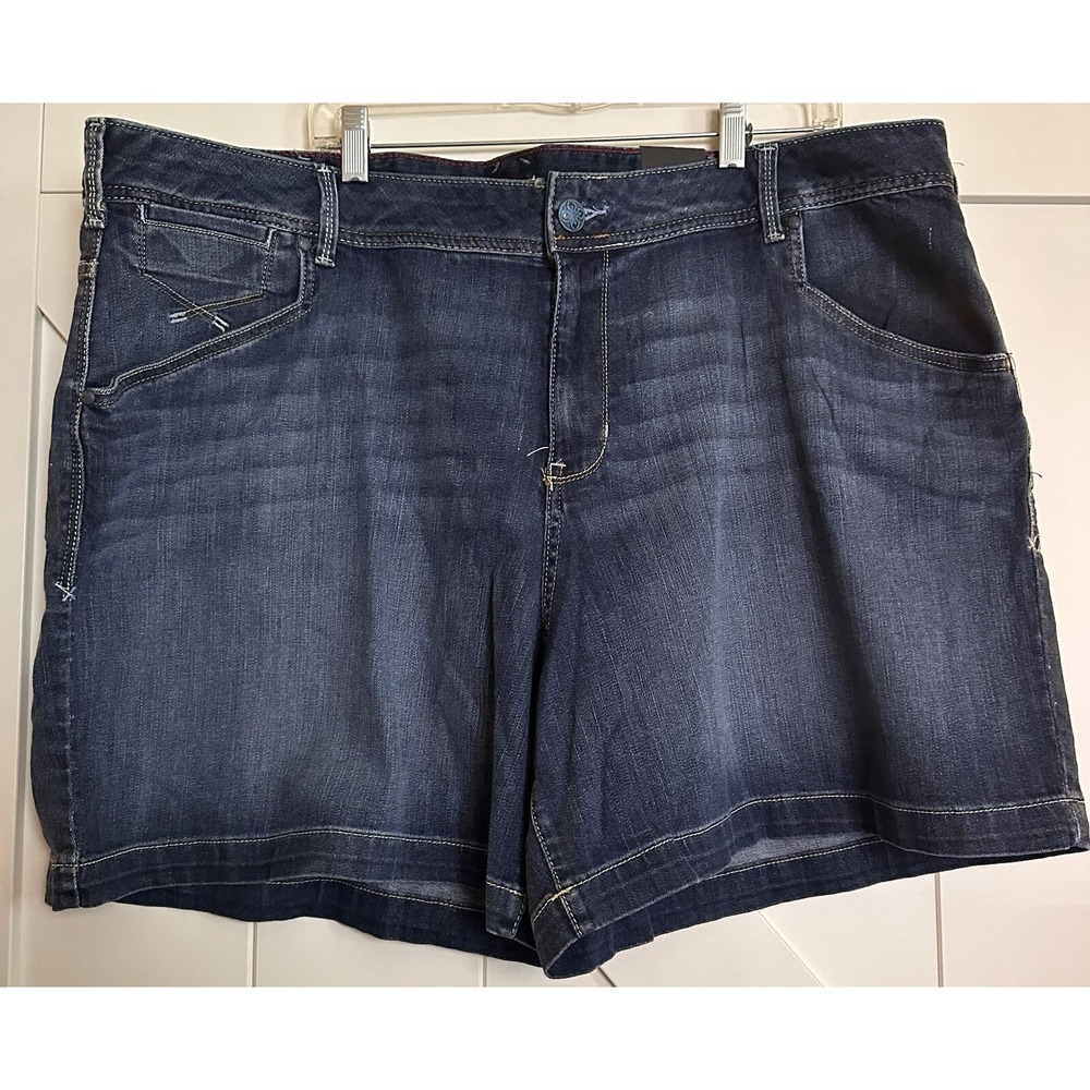 Lane Bryant‎ NWT Women's Shorts Size 26